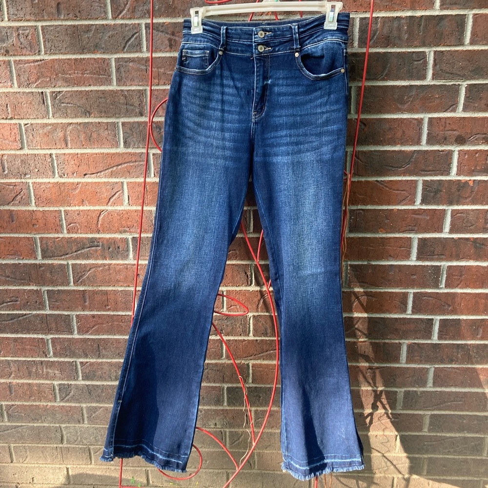 KanCan Women’s Jeans 11/29 5-Pocket Raw Split Hem Factory Distressed Dark Wash